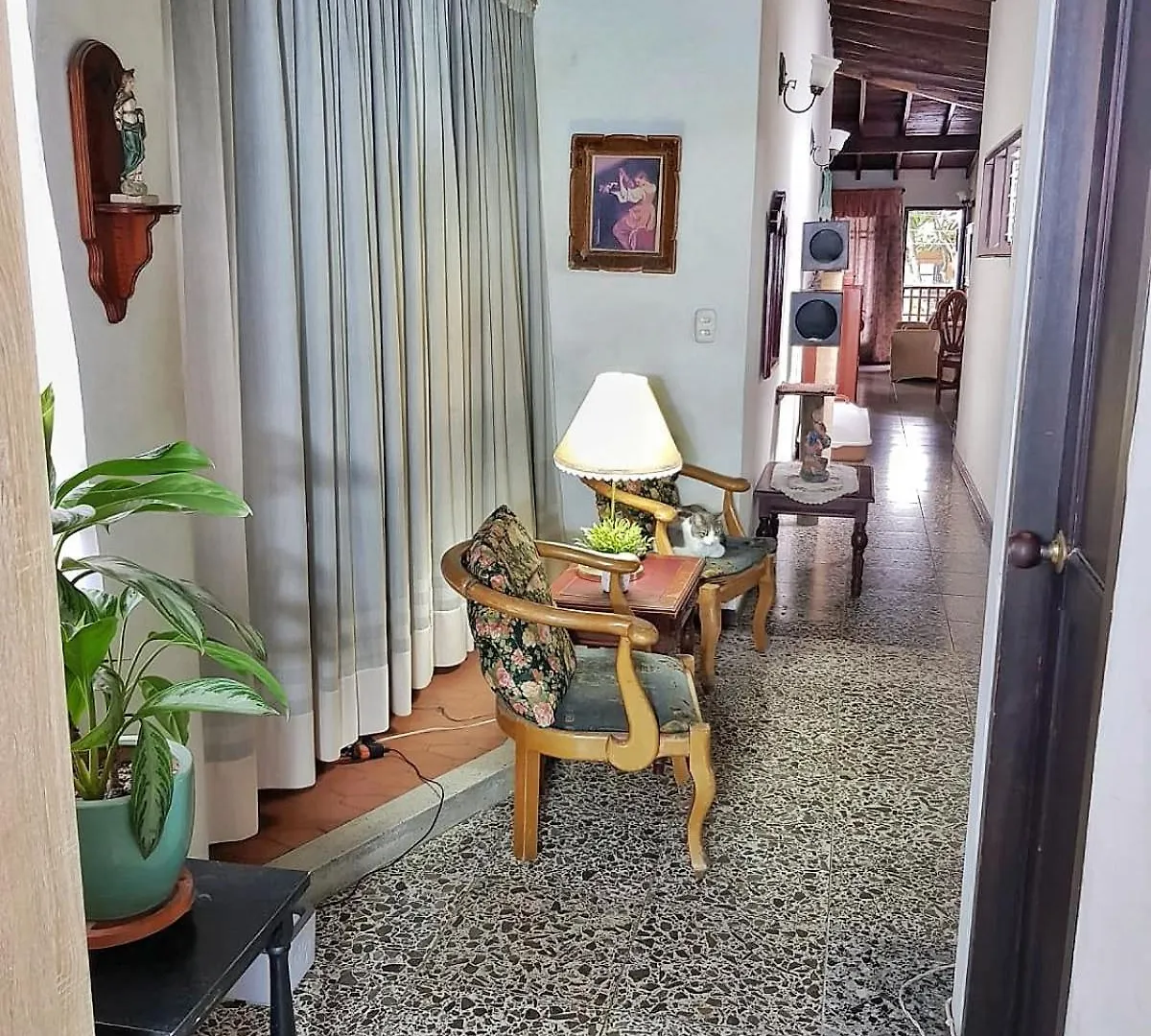 Rosa Mistica Apartment Medellin Homestay