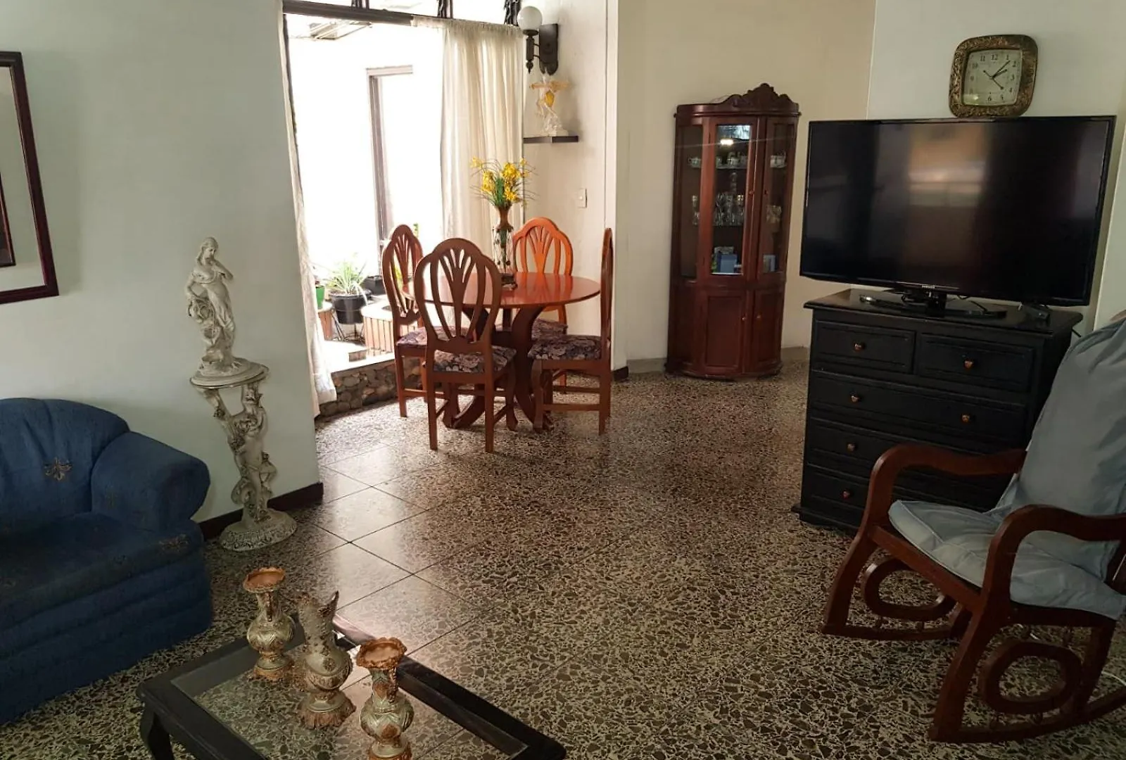 Rosa Mistica Apartment Medellin Homestay